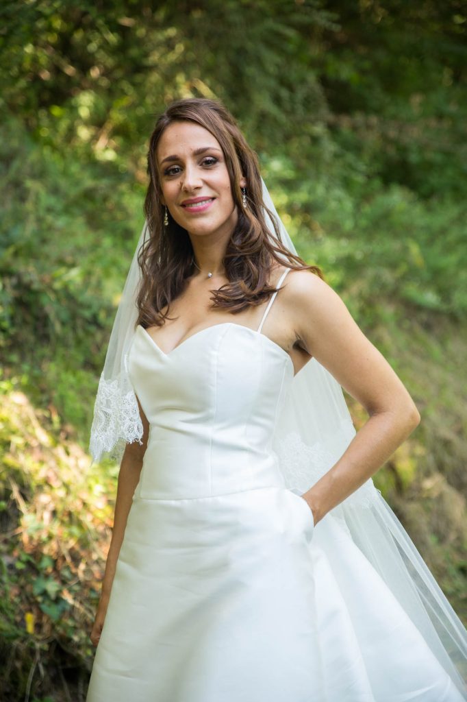 photographe-mariage-genilac-lyon-lifestyle-aurore-ceysson-seance-couple-forêt-naturelle