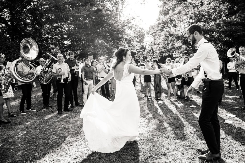 photographe-mariage-haute-loire-yssingeaux-aurore-ceysson-orangerie-maubourg-ceremonie-laique